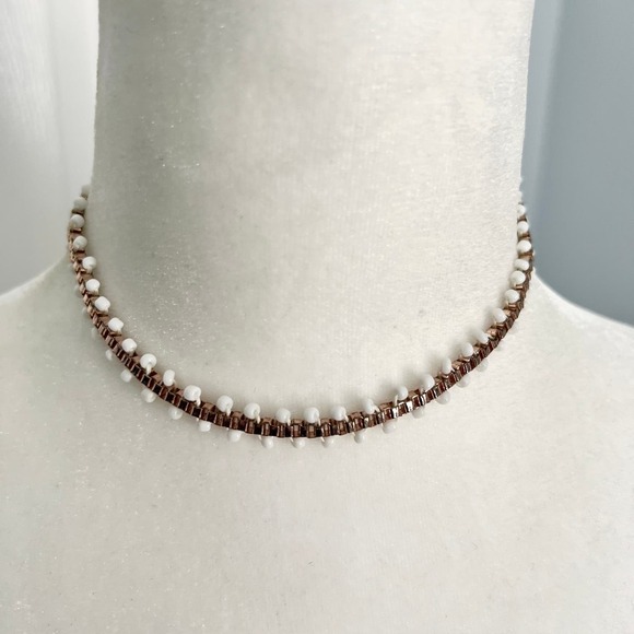Guess White Bead and Gold Tone Chain Trendy Choker Necklace - Picture 1 of 4
